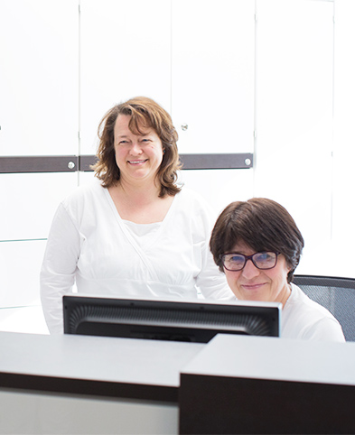 MFAs am Empfang der Praxis MVZ Wülfrath