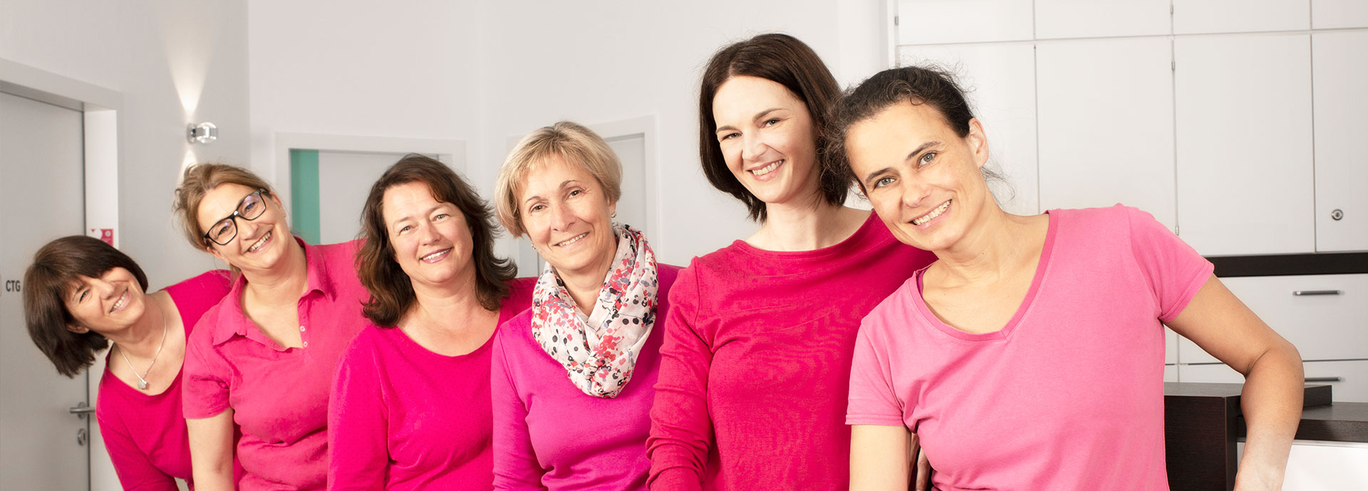 Team aus Ärzten und MFAs des MVZ Wülfrath